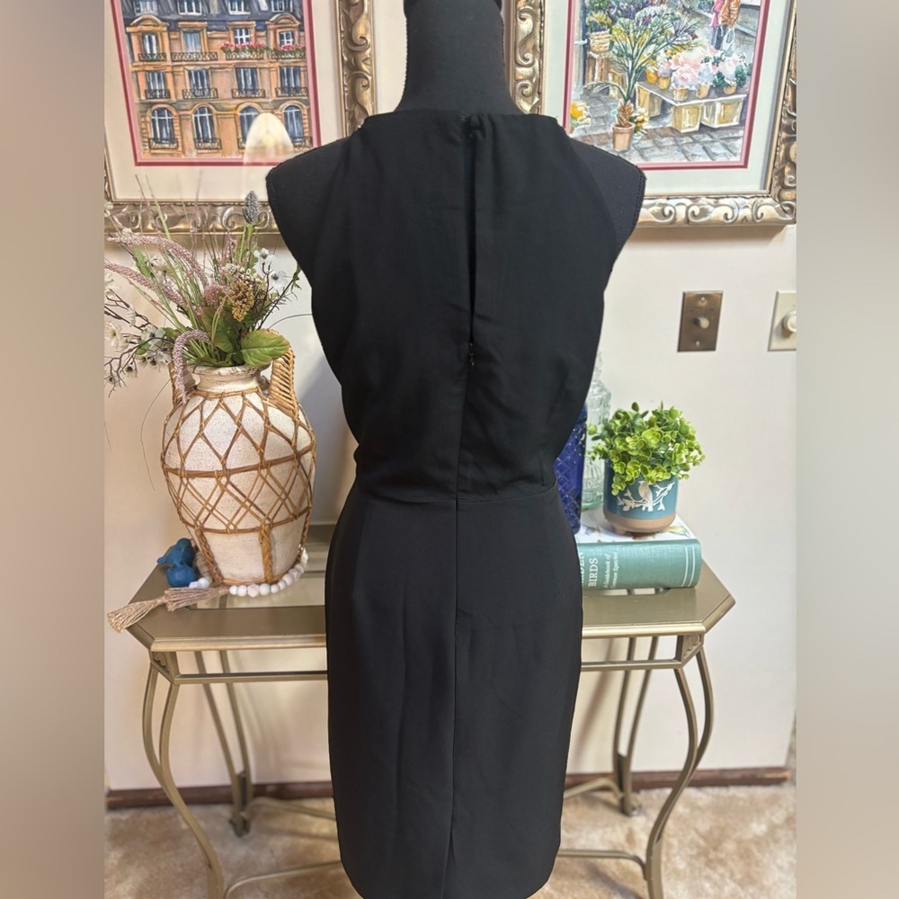 ASHLEY GRAHAM BLACK SLEEVELESS FORMAL GOLD CHAIN HALTER STYLE MIDI DRESS SZ 14 - Picture 4 of 10